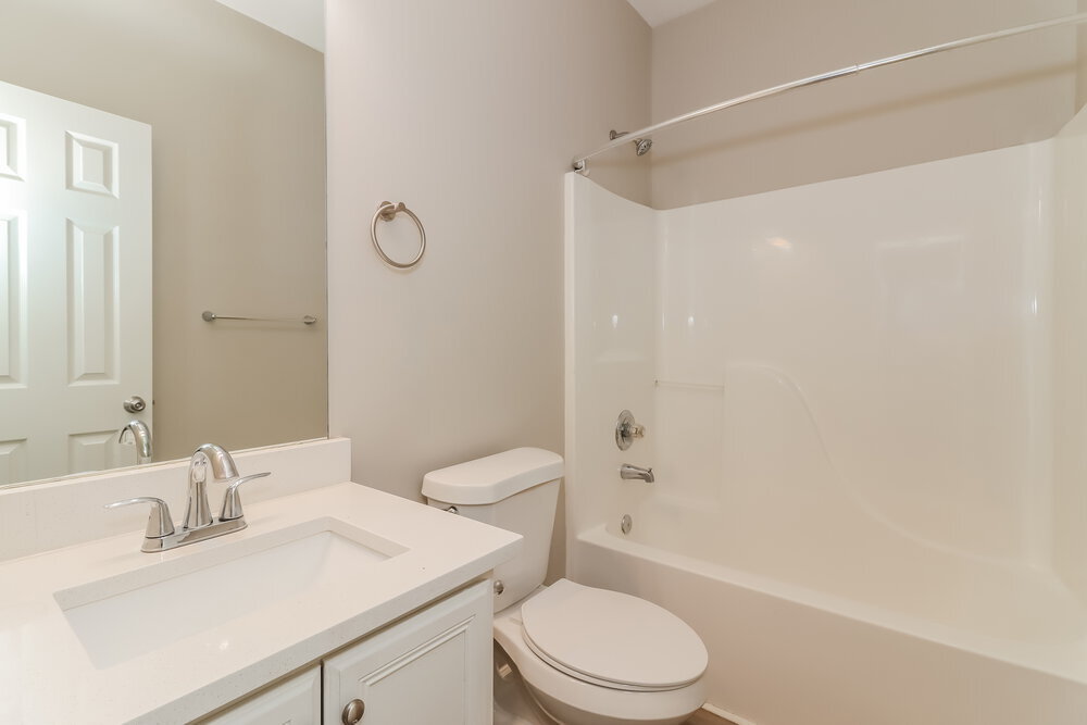 Building Photo - 450 Boxelder Rd