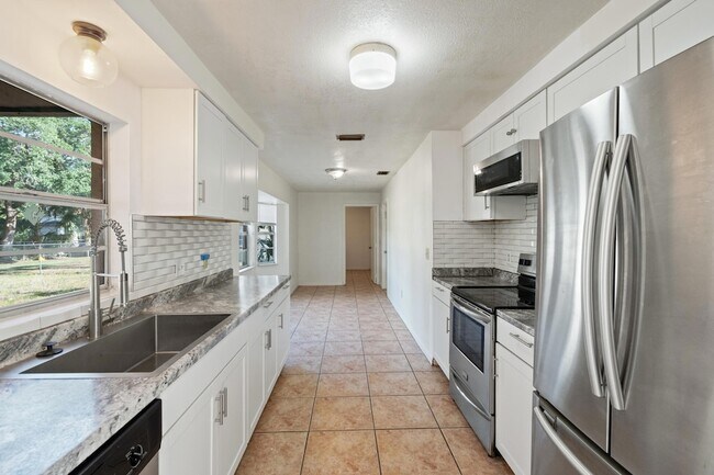 Building Photo - 1352 Tilberg Ave NW