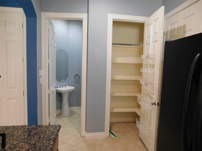 Building Photo - 2615 Starboard Point Dr