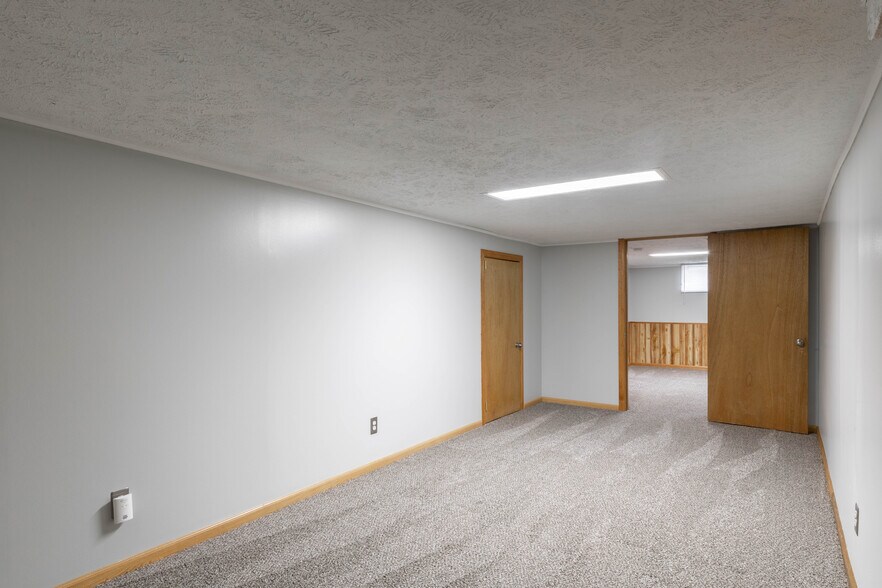 Building Photo - 7014 S 41st St