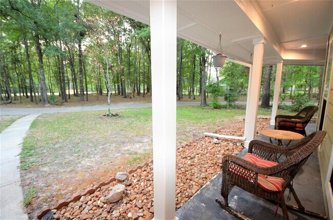 Building Photo - 23976 Arrowhead Point