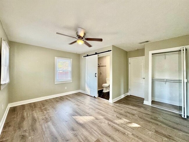 Building Photo - 1601 E Maple Ave