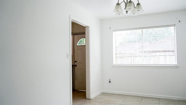 Building Photo - 6708 Biggs Ct