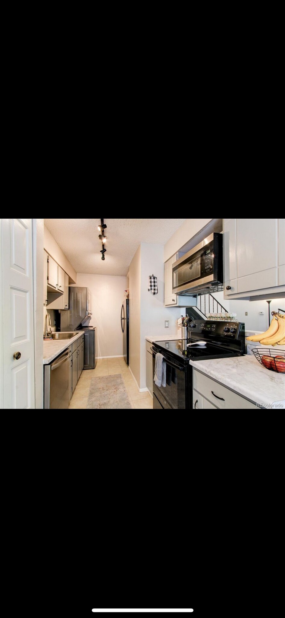 Building Photo - 7309 W Hampden Ave