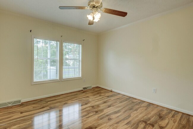 Building Photo - 428 Capeside Dr