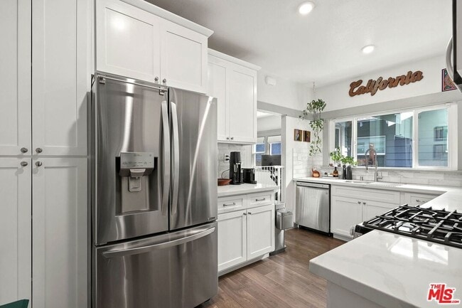 Building Photo - 3878 S Harvard Blvd