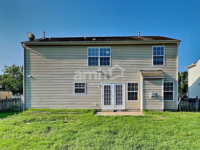 Building Photo - 1749 E Ridge Heights Dr