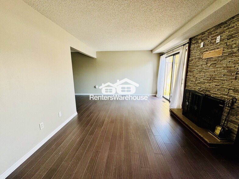 Building Photo - 1308 Landmark Trail S