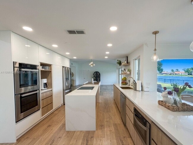 Building Photo - 311 NW 201st Ave