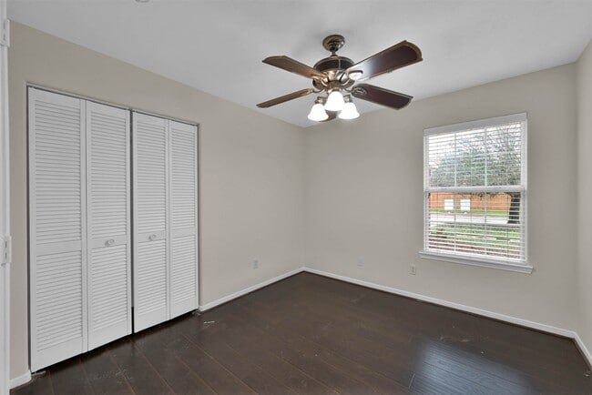 Building Photo - 24011 Pinecreek Point