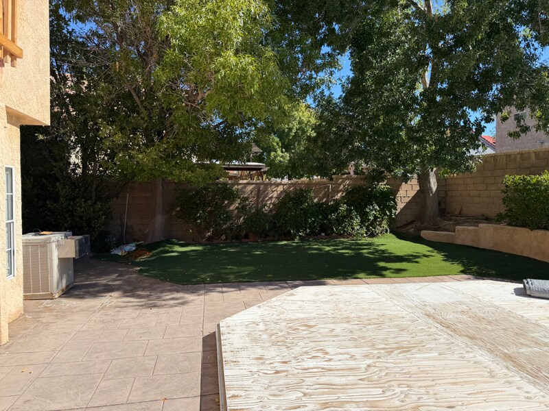 Building Photo - 4112 Lexington Ct