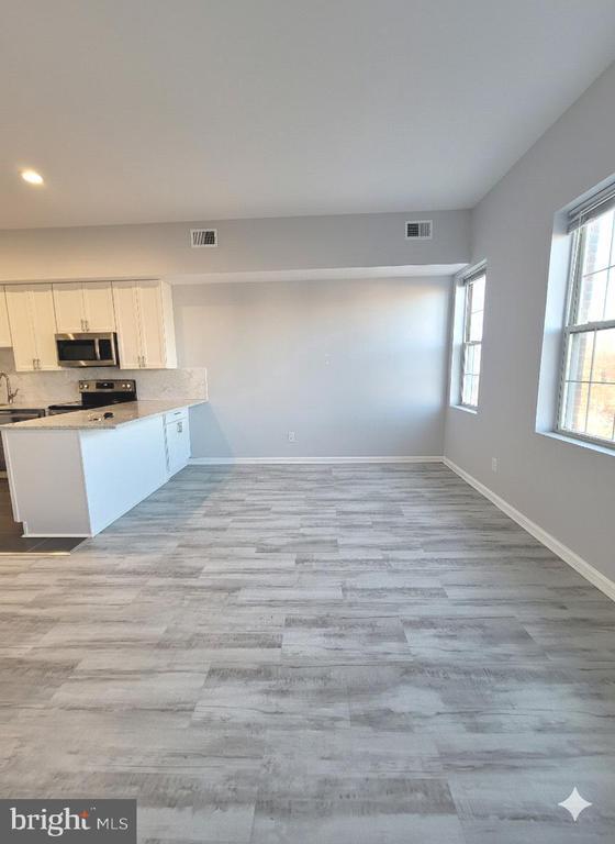 Building Photo - 1416 11th St NW