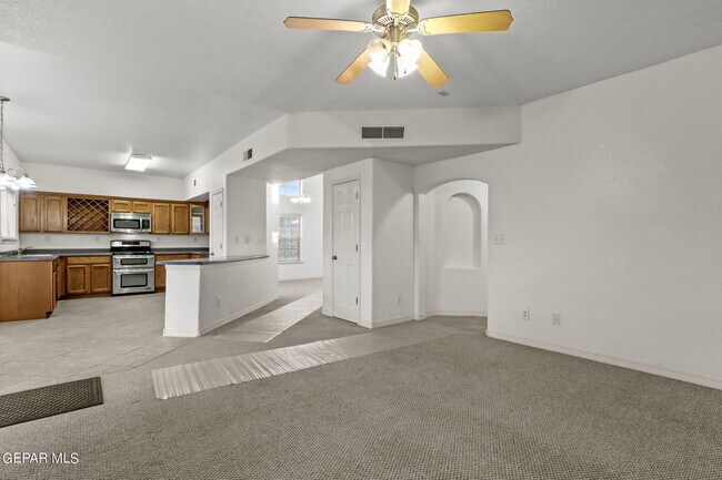 Building Photo - 1476 Luz De Sol Dr