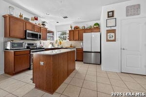 Building Photo - 26002 Meadowlark Bay