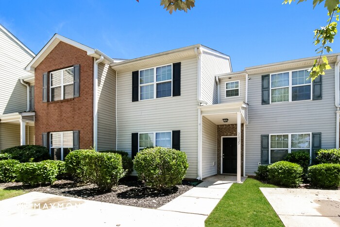 Building Photo - 2025 Marlin Dr
