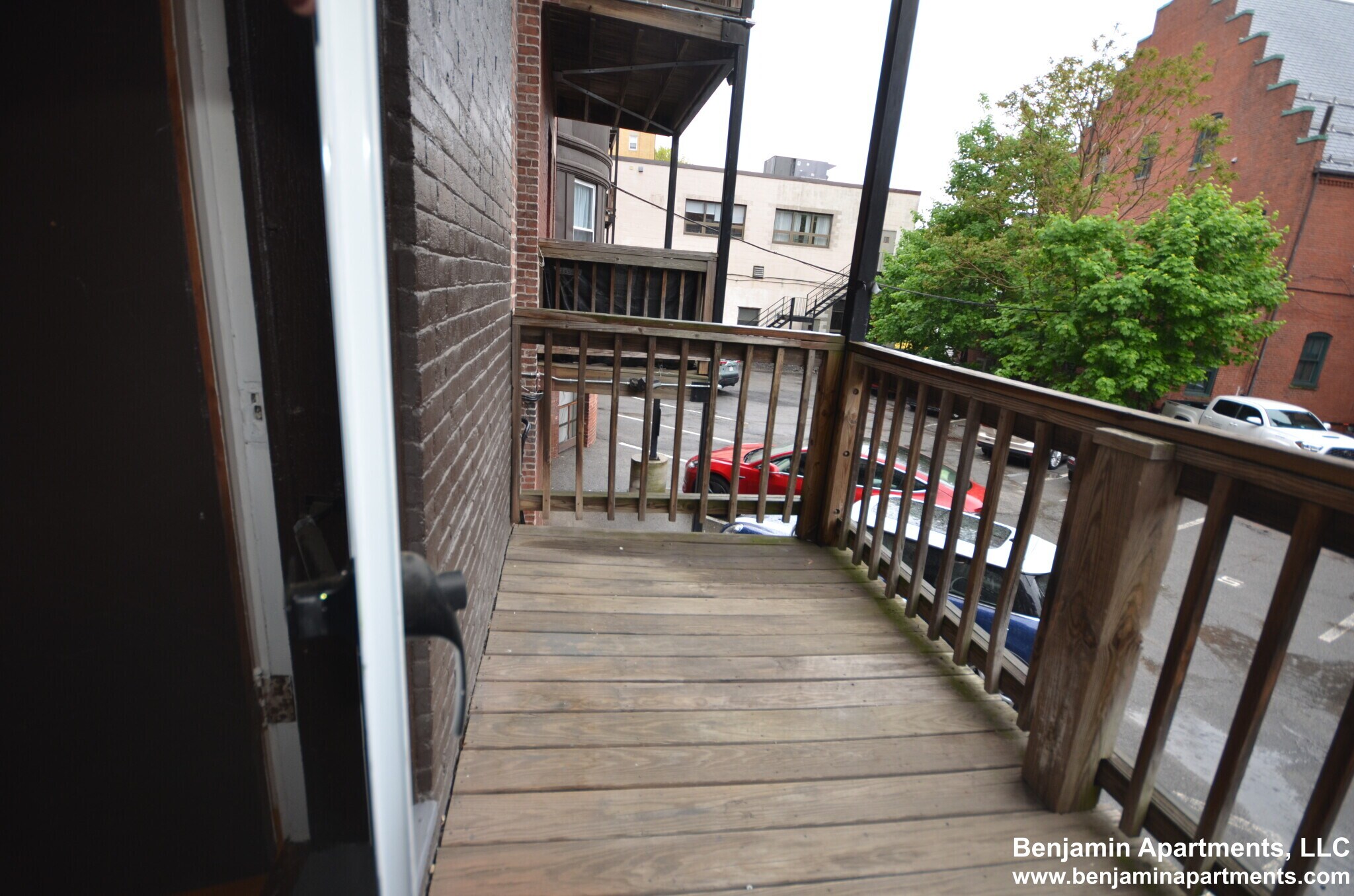 Building Photo - 1595 Beacon St