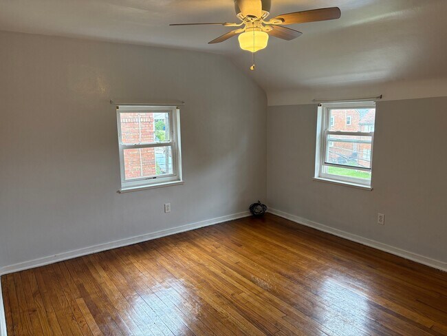 Building Photo - 46 Wenzell Pl