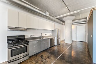 Building Photo - 1855 Industrial St