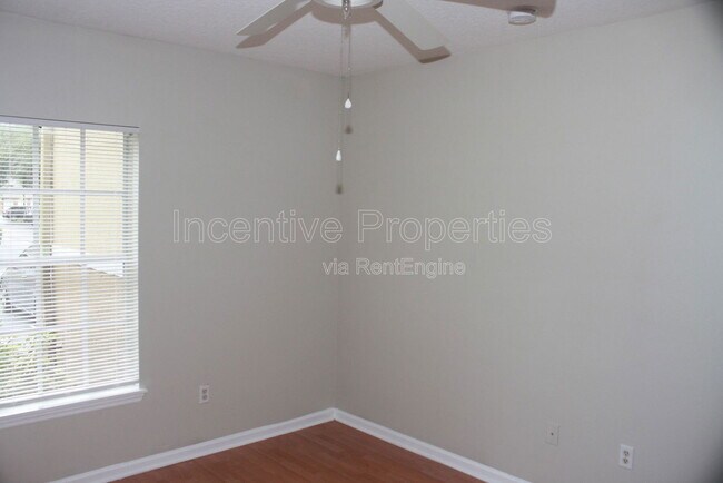 Building Photo - 4356 S Kirkman Rd