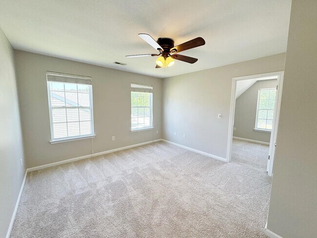 Building Photo - 606 Fountain Brook Ln