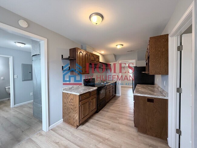 Building Photo - Three Bedroom House | Now Available