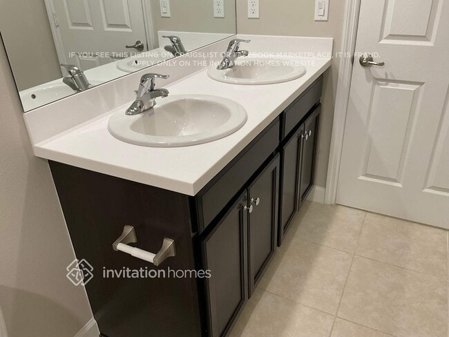 Building Photo - 1306 Mariner Ave SE