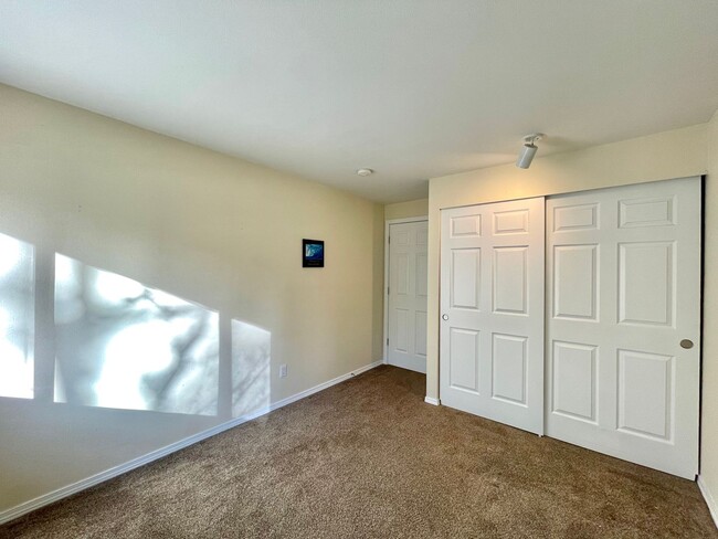 Building Photo - Great Home For Rent