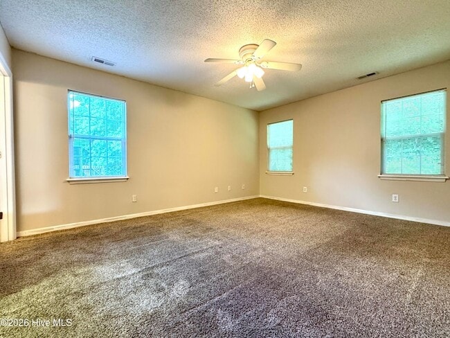 Building Photo - 521 Jimmies Creek Dr