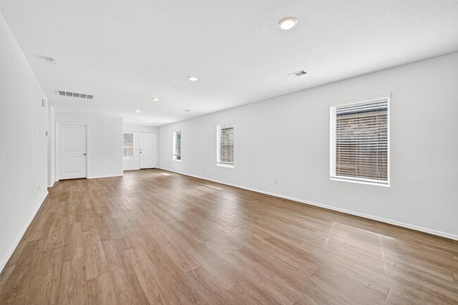 Building Photo - 7719 Cedar Birch Dr