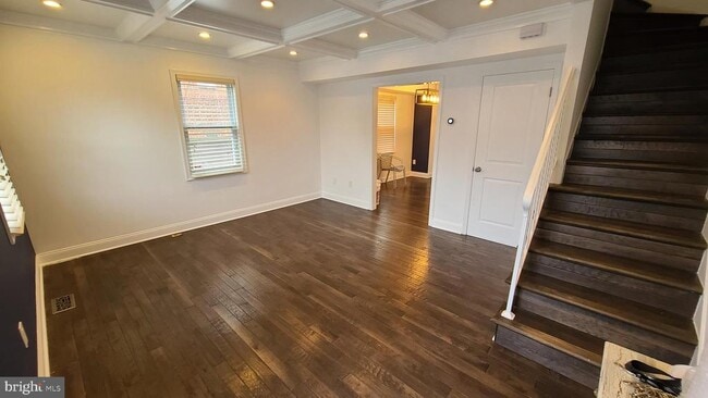 Building Photo - 417 Burbank St SE