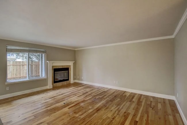 Building Photo - $500 MOVE IN SPECIAL & FREE RENT FOR SEPTE...