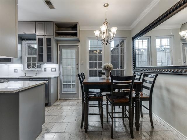 Building Photo - 4116 Cole Ave