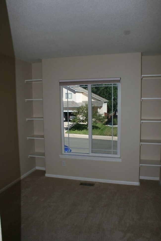 Building Photo - 10748 Appaloosa Ct