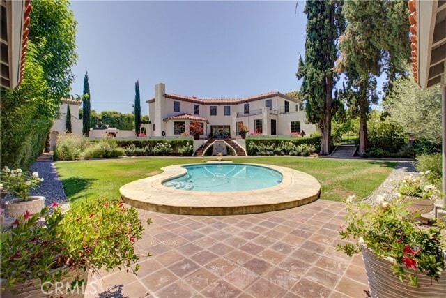 Primary Photo - 1205 W Highland Ave