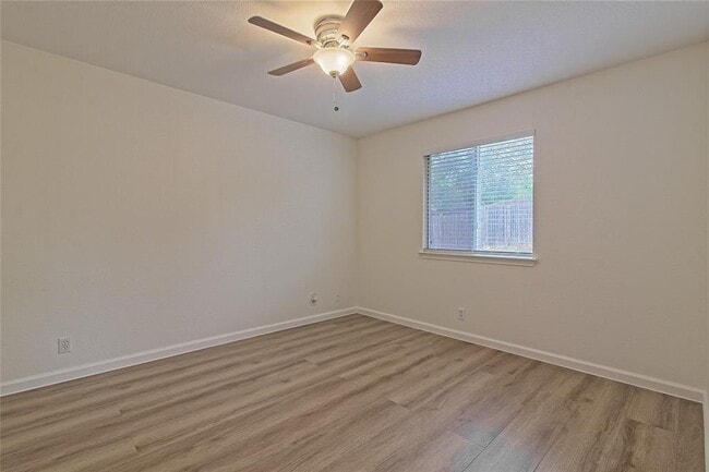 Building Photo - 313 Avalanche Ave