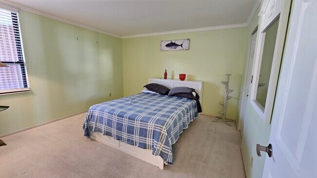 Building Photo - 17940 Gulf Blvd