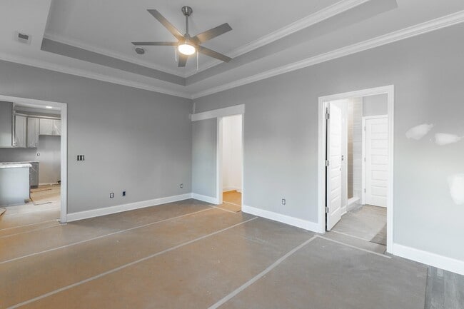 Building Photo - 5085 Oop Rd