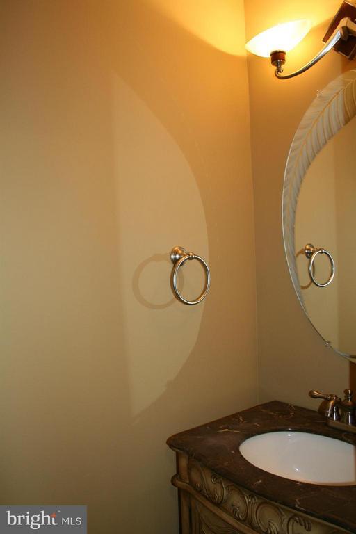 Building Photo - 18212 Endora Cir