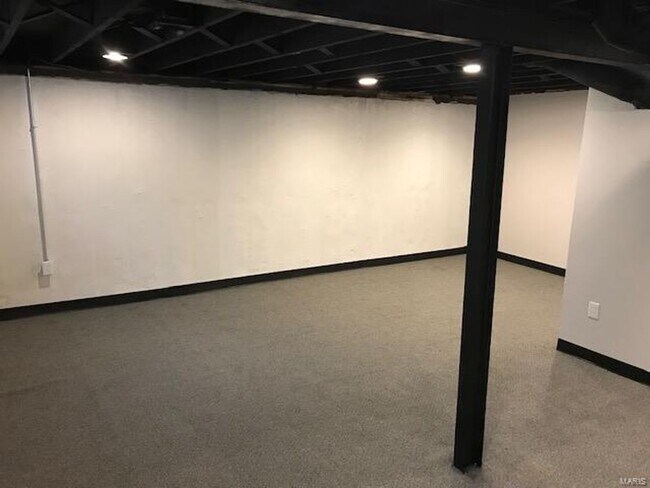 Building Photo - 1509 Comet Dr