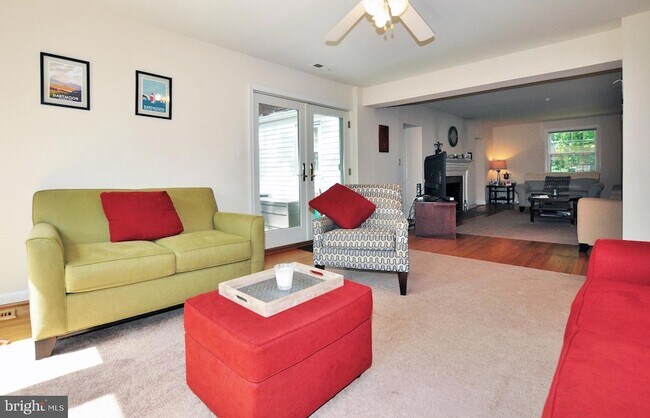 Building Photo - 4306 Kentbury Dr