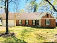 Building Photo - 7207 Poplar Pike
