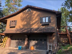 Building Photo - Wonderful Unfurnished 3 Bed 3 Bath Home ou...