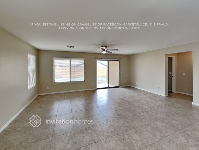 Building Photo - 928 W Desert Canyon Dr