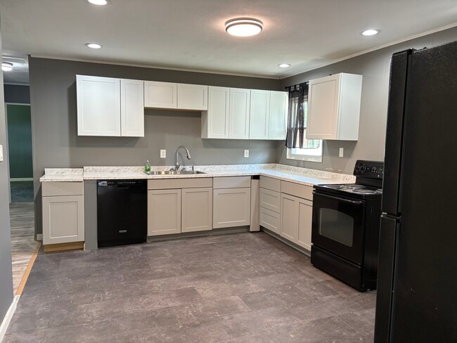 Building Photo - 4845 Cullen Ave