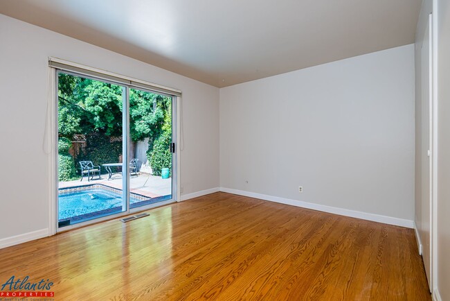 Building Photo - Charming Atherton Home | Desirable Locatio...