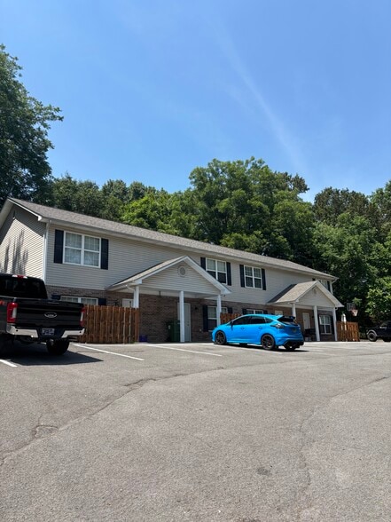 Building Photo - 320 Chilhowee School Rd