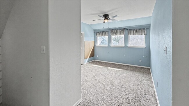 Building Photo - 2704 Evening Mist Dr