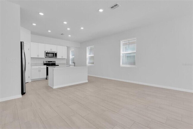 Building Photo - 10881 Molasses Wy