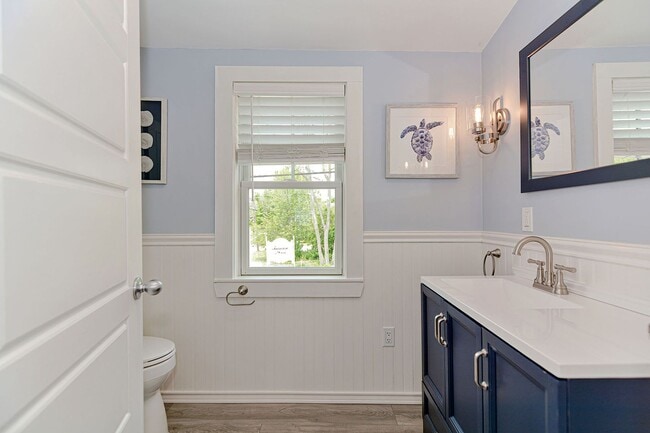 Building Photo - WINTER RENTAL: Changes In Latitude (Dogs Welcome!)
