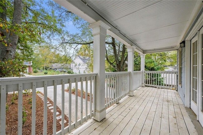 Building Photo - 247 Farrington Ave SE